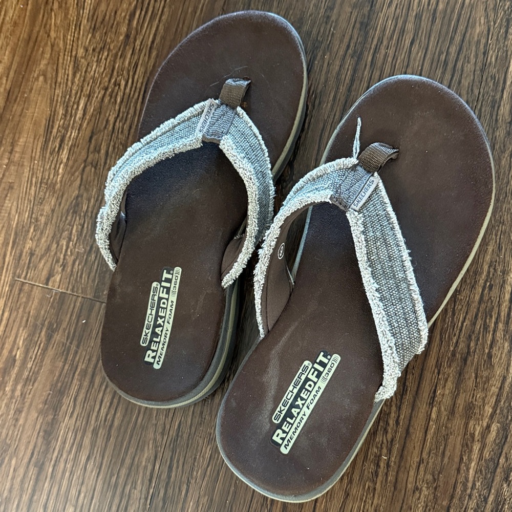 Skechers Relaxed Fit Dark Brown and Light Gray Sandals